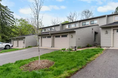 618 Watersedge Drive, Ann Arbor, MI 48105 - Photo 2