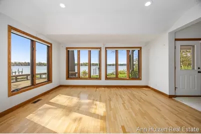 786 N Shore Drive, Holland, MI 49424 - Photo 10
