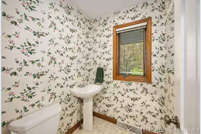 786 N Shore Drive, Holland, MI 49424 - Photo 16