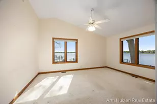 786 N Shore Dr, Holland, MI 49424 - Photo 18