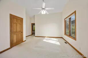 786 N Shore Dr, Holland, MI 49424 - Photo 20