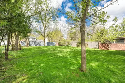 933 Pleasant Drive, Ypsilanti, MI 48197 - Photo 8