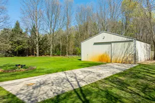 3382 Sunset Dr, Muskegon, MI 49444 - Photo 8
