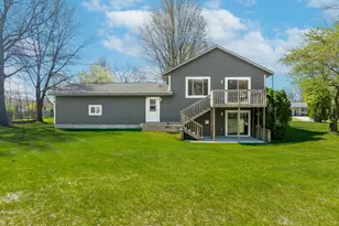 3382 Sunset Dr, Muskegon, MI 49444 - Photo 6