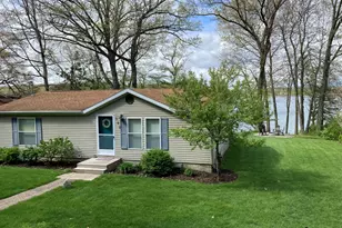 308 Lake Shore Dr, Cassopolis, MI 49031 - Photo 6