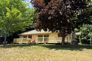 8917 Longview Dr, Canadian Lakes, MI 49346 - Photo 4