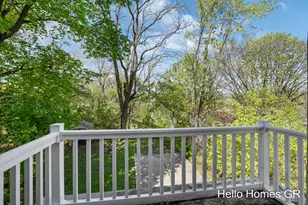 949 College Ave NE, Grand Rapids, MI 49503 - Photo 22