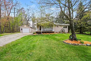 2730 Bullard Rd, Hartland, MI 48353 - Photo 2
