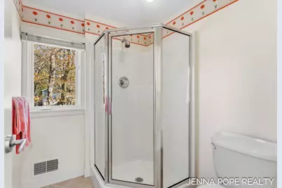 17554 Grand River Avenue, Spring Lake, MI 49456 - Photo 24