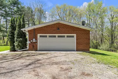 11273 9 Mile Road, South Lyon, MI 48178 - Photo 38
