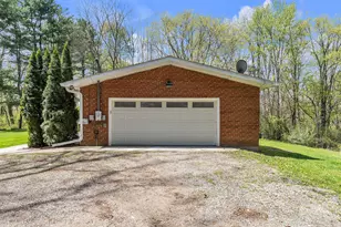 11273 9 Mile Rd, South Lyon, MI 48178 - Photo 38