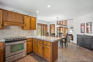 6801 Wildwood Dr, West Olive, MI 49460 - Photo 16