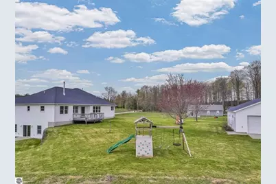 8965 S 35 Road, Cadillac, MI 49601 - Photo 44