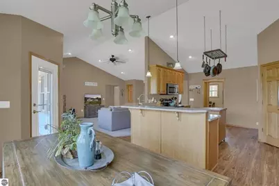 8965 S 35 Road, Cadillac, MI 49601 - Photo 6