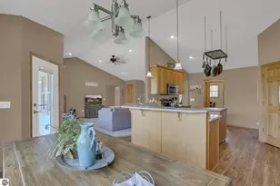 8965 S 35 Rd, Cadillac, MI 49601 - Photo 6