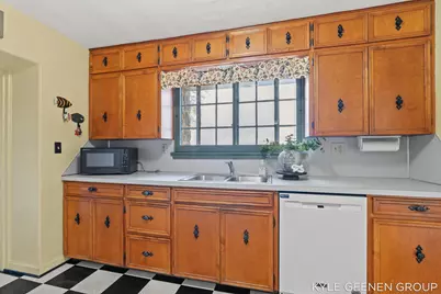 1418 Waukazoo Drive, Holland, MI 49424 - Photo 22