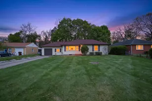 1249 Levant St, Jackson, MI 49203 - Photo 2