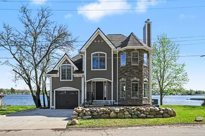 2382 Jackson Boulevard, Highland, MI 48356 - Photo 2