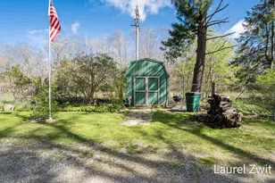 9189 Cook St, Montague, MI 49437 - Photo 8