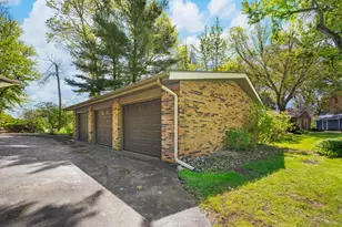 2135 Derfla Dr, Saint Joseph, MI 49085 - Photo 62