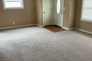 864 Carrier Creek Blvd NE, Grand Rapids, MI 49503 - Photo 8