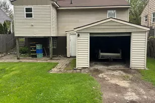 864 Carrier Creek Blvd NE, Grand Rapids, MI 49503 - Photo 14