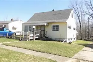 314 Robbie Ln, Flint, MI 48505 - Photo 1