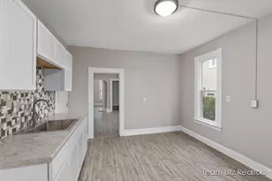 1140 Cromwell Ave SE, Grand Rapids, MI 49507 - Photo 6