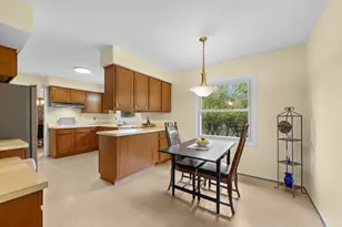 19168 Chelton Dr, Beverly Hills, MI 48025 - Photo 18
