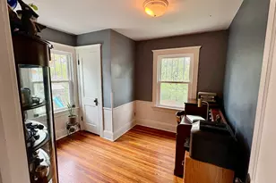 754 Oakridge Dr, Jackson, MI 49203 - Photo 14