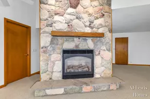 5330 Woodside Dr, Newaygo, MI 49337 - Photo 8