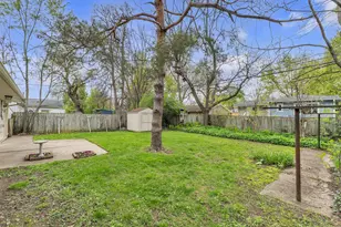 1114 N Maple Rd, Ann Arbor, MI 48103 - Photo 2