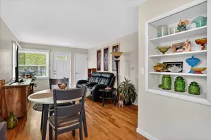 828 Fleming Ave, Jackson, MI 49202 - Photo 8