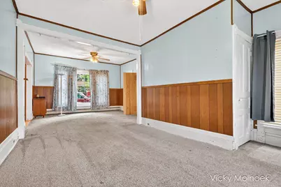 521 W Court Street, Hastings, MI 49058 - Photo 16