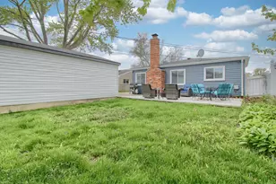 8210 N Henry Ruff Rd, Westland, MI 48185 - Photo 26