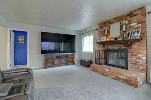 8210 N Henry Ruff Rd, Westland, MI 48185 - Photo 16