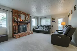 8210 N Henry Ruff Rd, Westland, MI 48185 - Photo 14