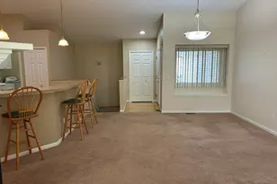 61015 Evergreen Ct, South Lyon, MI 48178 - Photo 6