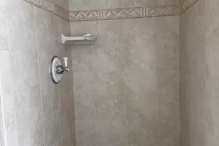 3550 Kings Point Dr, Troy, MI 48083 - Photo 26