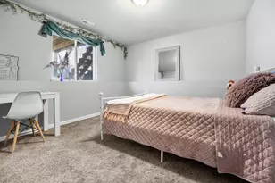 1015 Point Way, Lawton, MI 49065 - Photo 14