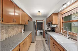 733 N Dartmouth St, Kalamazoo, MI 49006 - Photo 18