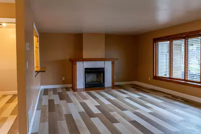 202 W Maple, Scottville, MI 49454 - Photo 18