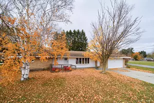 202 W Maple, Scottville, MI 49454 - Photo 4