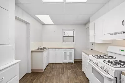 2147 Plainfield Avenue NE, Grand Rapids, MI 49505 - Photo 8