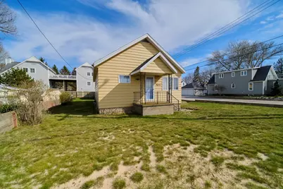 15 N Lakeshore Drive, Manistee, MI 49660 - Photo 2
