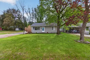 3455 Acacia Blvd, Jackson, MI 49203 - Photo 2