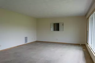 6783 Red Arrow Hwy, Coloma, MI 49038 - Photo 14
