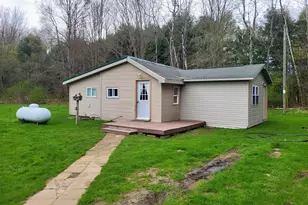 12496 Big 4 Rd, Bear Lake, MI 49614 - Photo 8