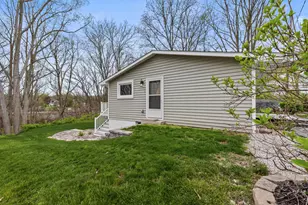 2037 Lake View Dr, Brooklyn, MI 49230 - Photo 42