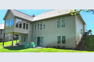 1698 Oakleigh Woods Drive NW #7, Grand Rapids, MI 49504 - Photo 4